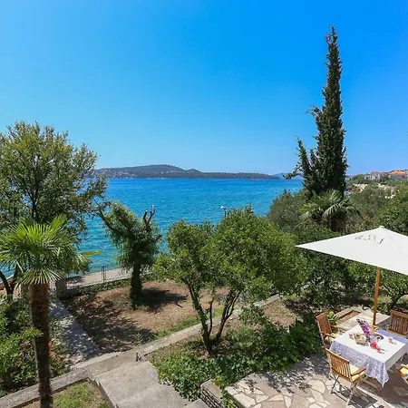 Secret Garden Barada Beach Apartment Trogir Exterior photo